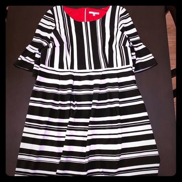 Studio One Dresses & Skirts - Studio One Black and White Dress